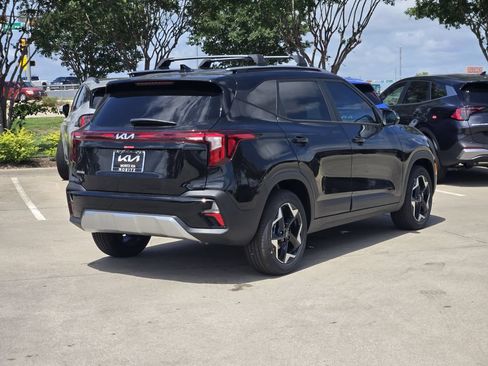 New 2026 Kia Seltos S FWD image 4