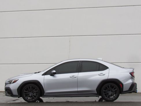 Used 2022 Subaru WRX Limited image 4