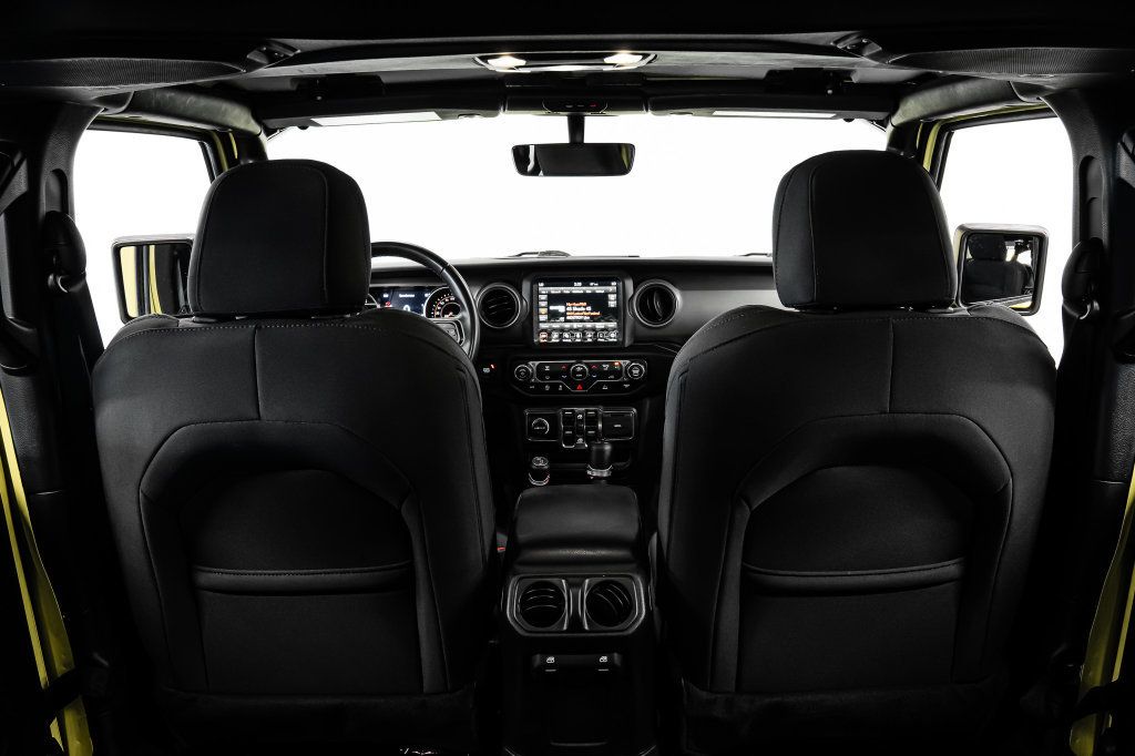 Used 2022 Jeep Wrangler Unlimited Sport AWD/4WD image 19