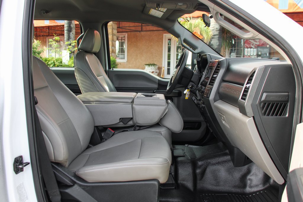 Used 2021 Ford F550 2WD Crew Cab Super Duty image 34