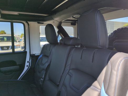 Used 2021 Jeep Wrangler Unlimited Rubicon 4xe w/ Cold Weather Group image 28