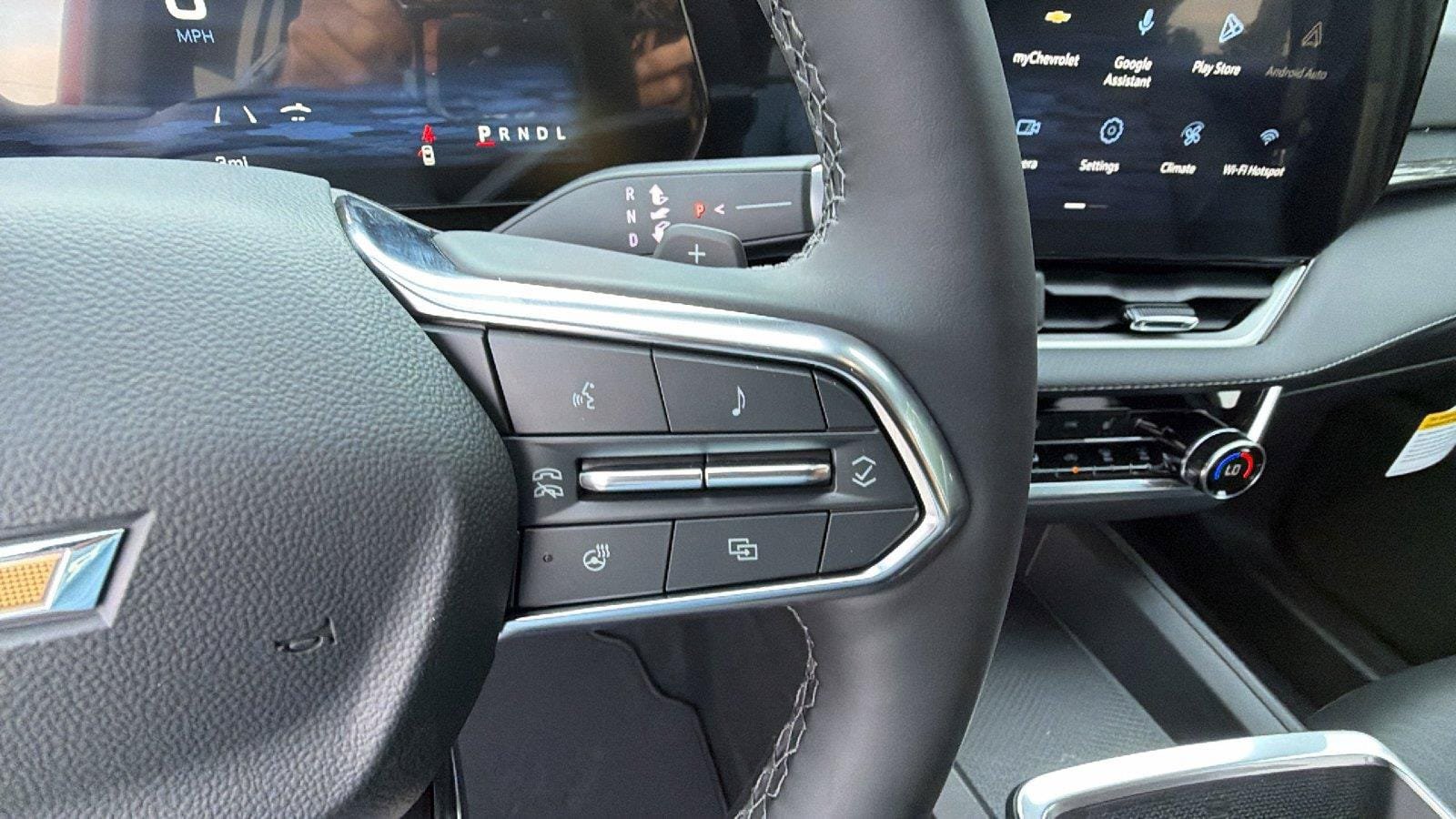 New 2027 Chevrolet Equinox LT w/ Convenience Package II FWD image 23
