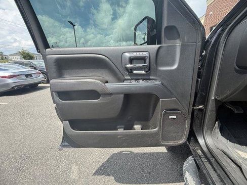 Used 2018 GMC Sierra 2500 SLT w/ Duramax Plus Package AWD/4WD image 19
