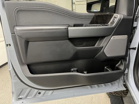 Used 2024 Ford F350 Lariat w/ Lariat Ultimate Package image 24