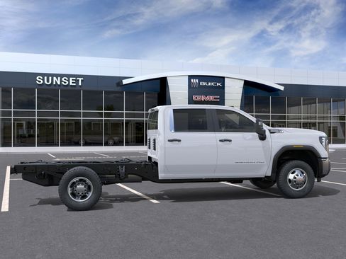 New 2026 GMC Sierra 3500 Pro w/ Convenience Package AWD/4WD image 5