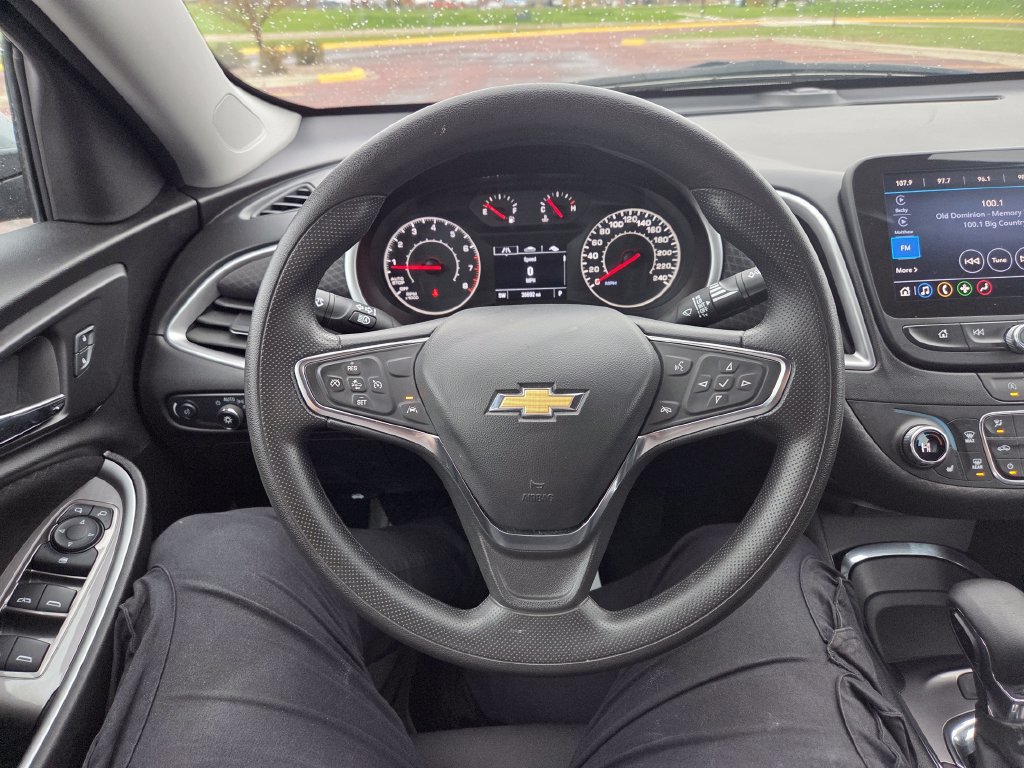 Used 2024 Chevrolet Malibu LT FWD image 11
