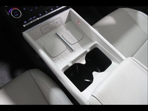 Certified 2026 Hyundai Santa Fe SEL AWD/4WD image 15