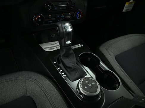 New 2026 Ford Bronco 2-Door AWD/4WD image 15