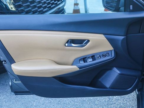 Used 2022 Nissan Sentra SV w/ SV Premium Package FWD image 19