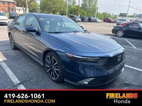 Used 2025 Honda Accord Touring image 8