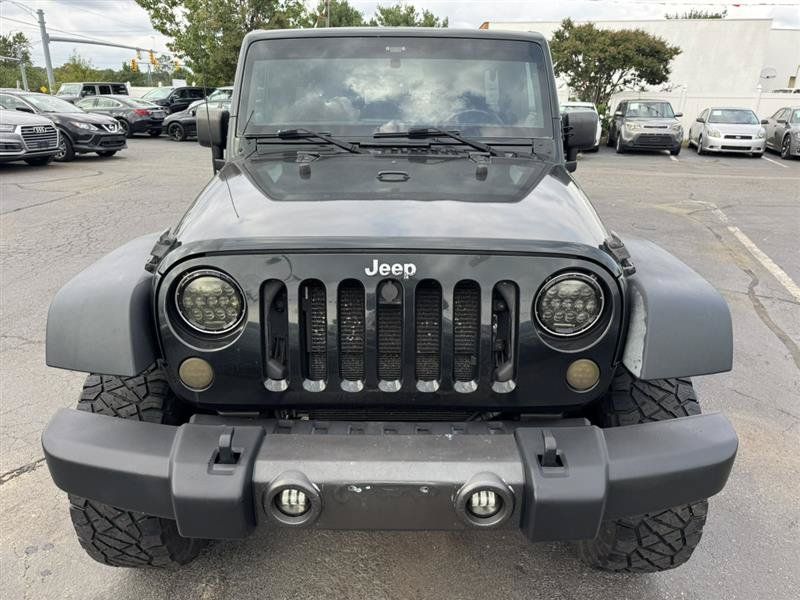 Used 2012 Jeep Wrangler Unlimited Sport AWD/4WD image 9