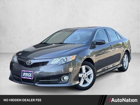 Used 2012 Toyota Camry SE w/ Leather Pkg FWD image 1