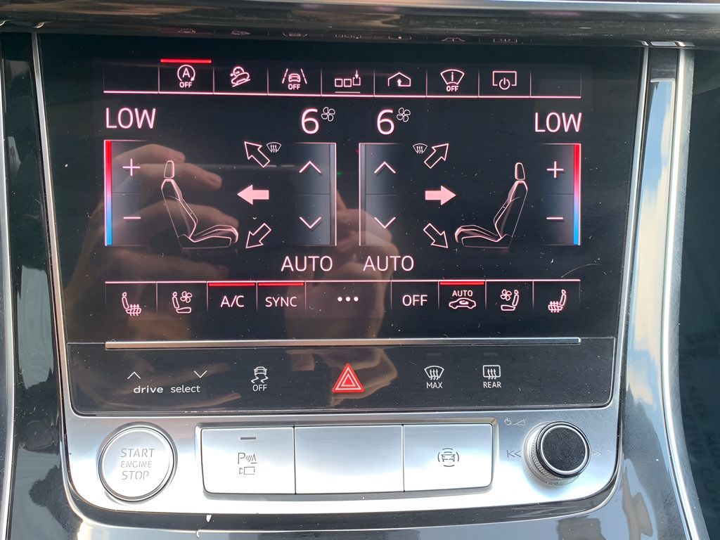 Used 2019 Audi Q8 Prestige w/ Luxury Package AWD/4WD image 35