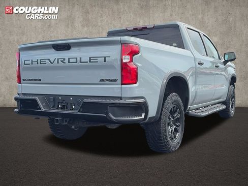 Used 2024 Chevrolet Silverado 1500 ZR2 w/ Technology Package AWD/4WD image 8