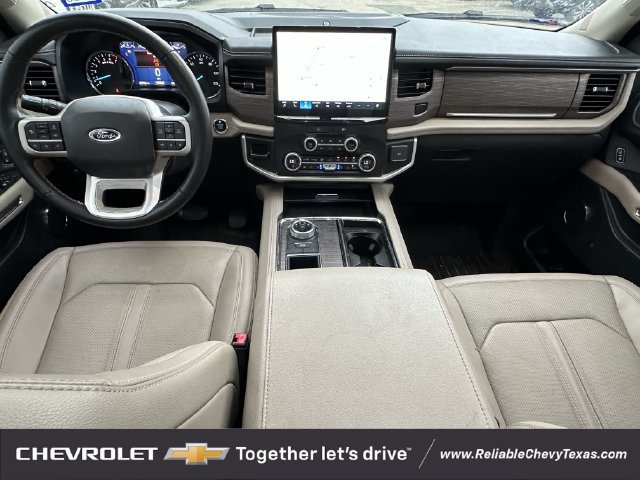 Used 2022 Ford Expedition Limited RWD image 10