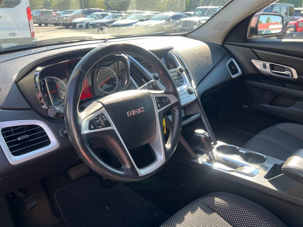 Used 2017 GMC Terrain SLE w/ Chrome Edition FWD image 5