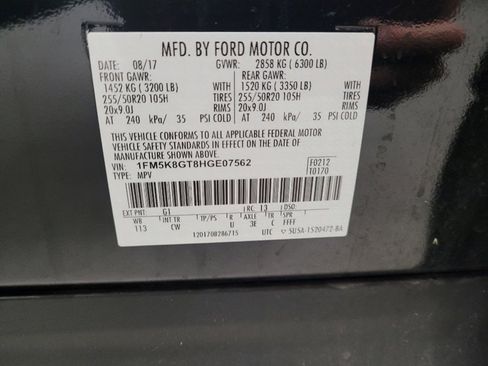 Used 2017 Ford Explorer Sport w/ Equipment Group 401A AWD/4WD image 33