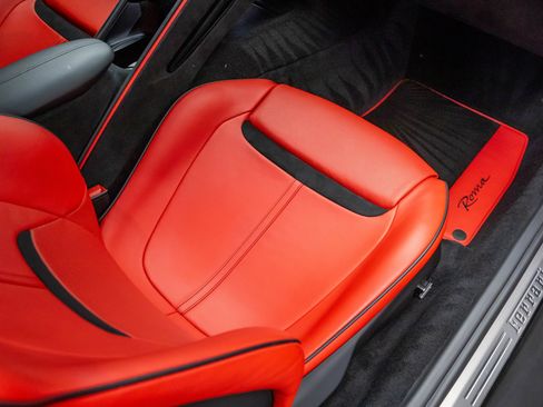 Certified 2022 Ferrari Roma RWD image 38