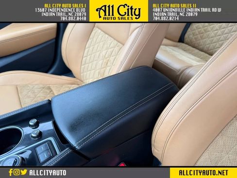 Used 2016 Nissan Maxima SR w/ Interior Lighting Package FWD image 37