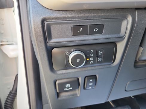 Used 2022 Ford Expedition Max XLT RWD image 27