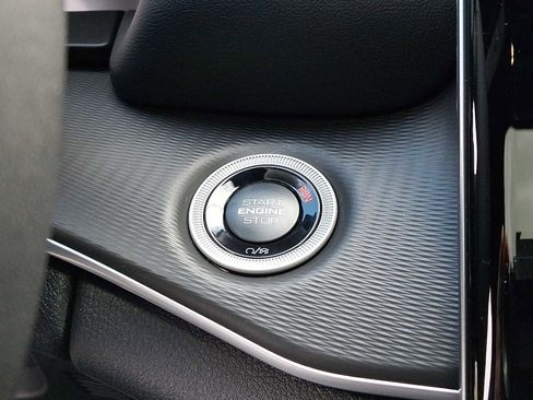 New 2025 Jeep Grand Cherokee Altitude image 16