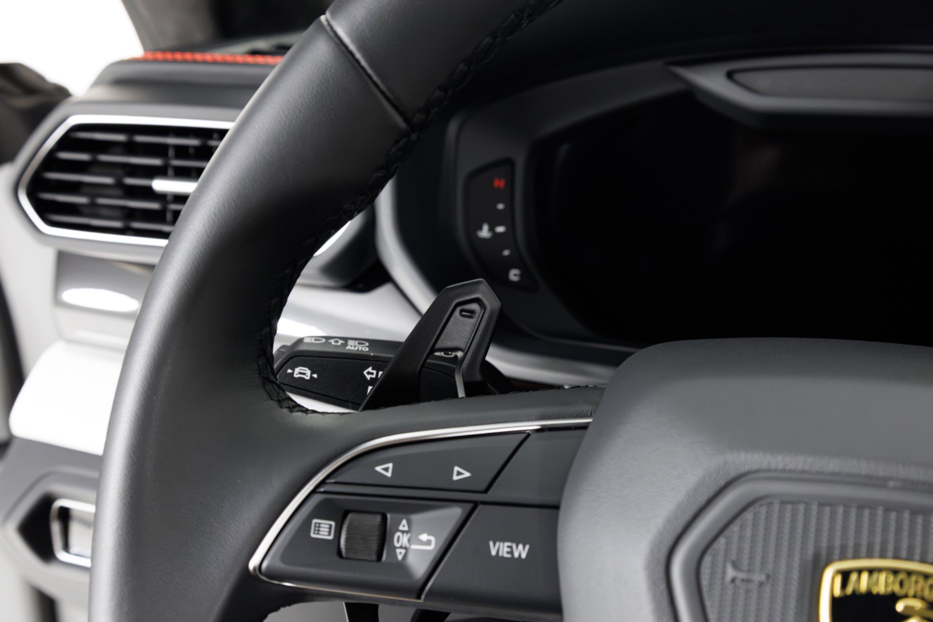 Used 2024 Lamborghini Urus S AWD/4WD image 22