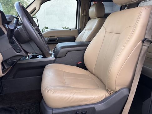 Used 2015 Ford F250 Lariat w/ Lariat Ultimate Package image 10