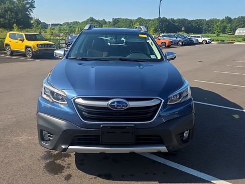 Used 2022 Subaru Outback Touring XT AWD/4WD image 2