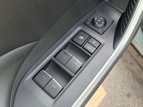 Used 2023 Toyota RAV4 XLE w/ Convenience Package AWD/4WD image 16