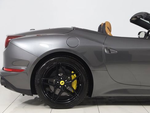 Used 2018 Ferrari California T image 74