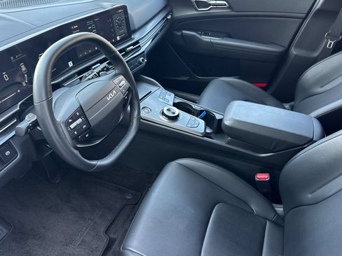 Certified 2026 Kia Sportage EX AWD/4WD image 10