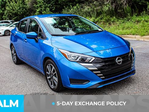 Used 2024 Nissan Versa SV FWD image 3