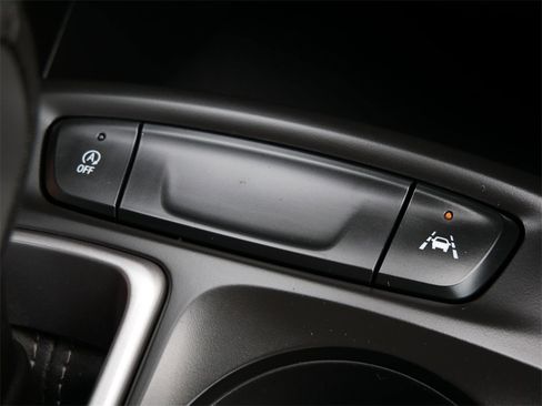 Used 2024 Chevrolet Trax LS image 19