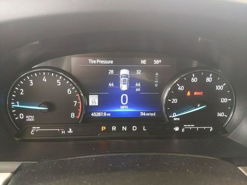 Used 2023 Ford Explorer XLT w/ Equipment Group 202A AWD/4WD image 28