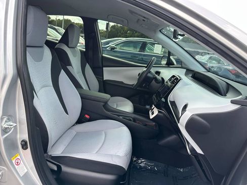 Used 2016 Toyota Prius Two w/ Protection Package FWD image 28