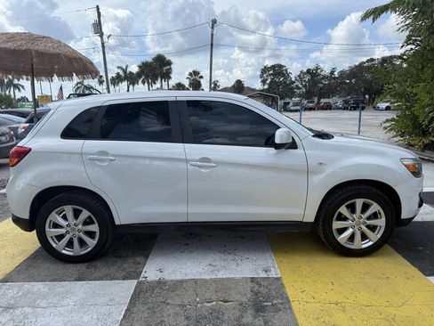 Used 2013 Mitsubishi Outlander Sport ES image 3