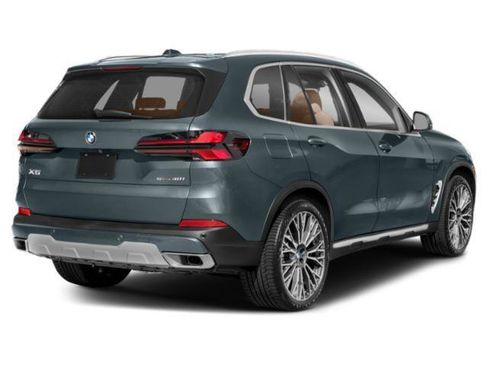 Certified 2024 BMW X5 sDrive40i w/ Parking Assistance Package RWD image 5