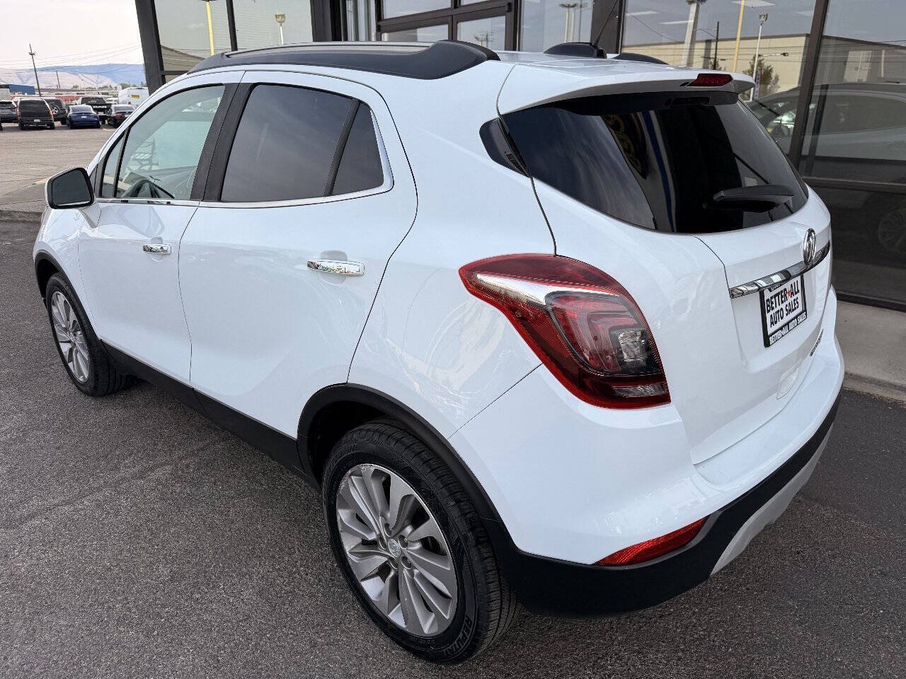 Used 2020 Buick Encore Preferred w/ Safety Package AWD/4WD image 3