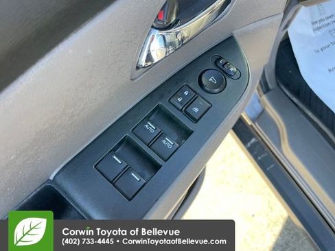 Used 2015 Honda Odyssey EX-L image 11