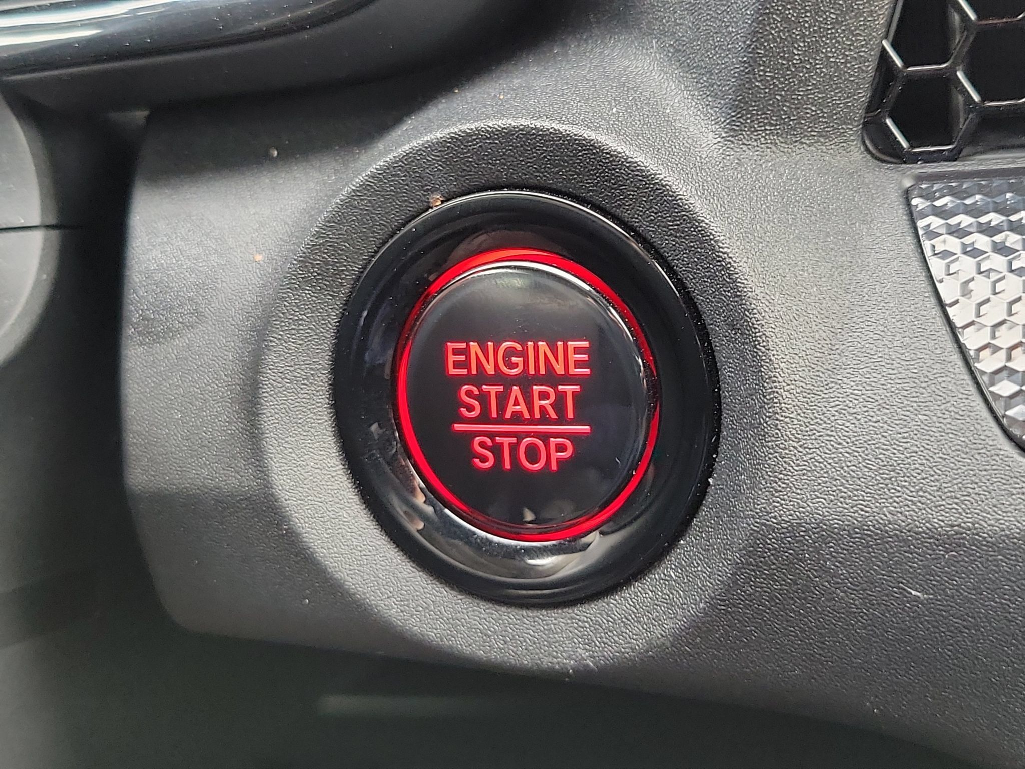 Used 2025 Honda CR-V EX image 17