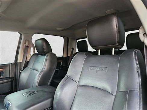 Used 2017 RAM 1500 Laramie w/ Convenience Group image 19