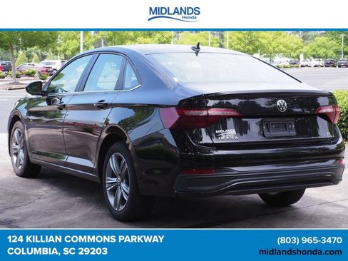 Used 2024 Volkswagen Jetta SE FWD image 7