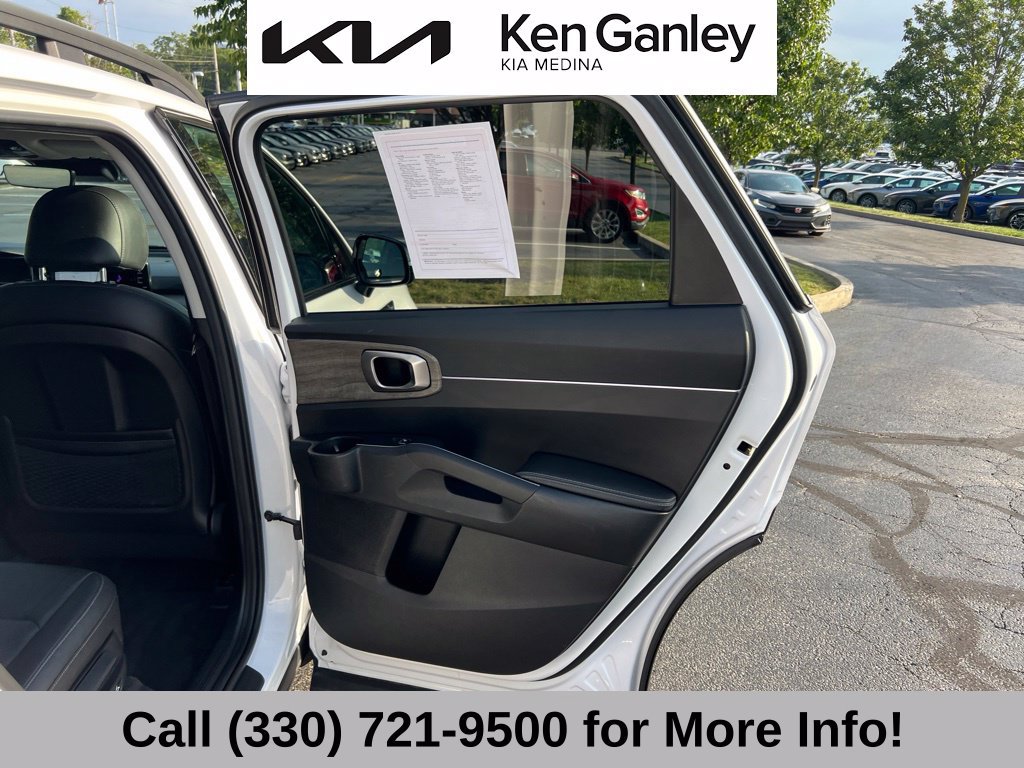 Certified 2023 Kia Sorento S w/ Panoramic Sunroof Package AWD/4WD image 53