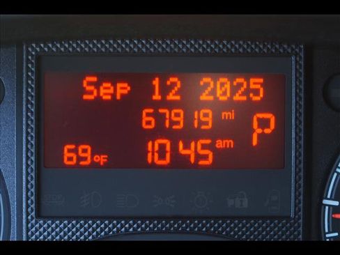 Used 2021 RAM ProMaster 2500 image 31