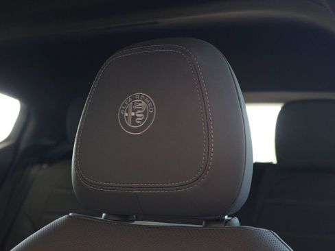 New 2025 Alfa Romeo Tonale w/ Premium Package image 16