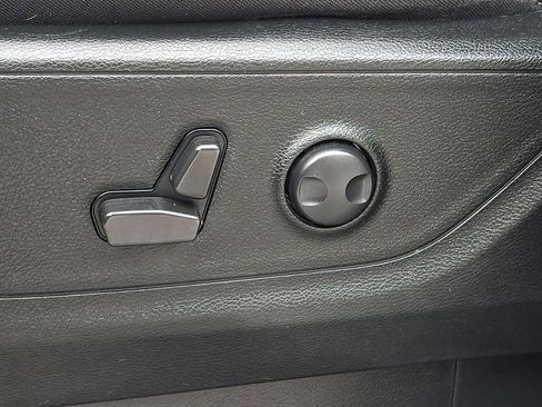 Used 2022 RAM 1500 Big Horn AWD/4WD image 26