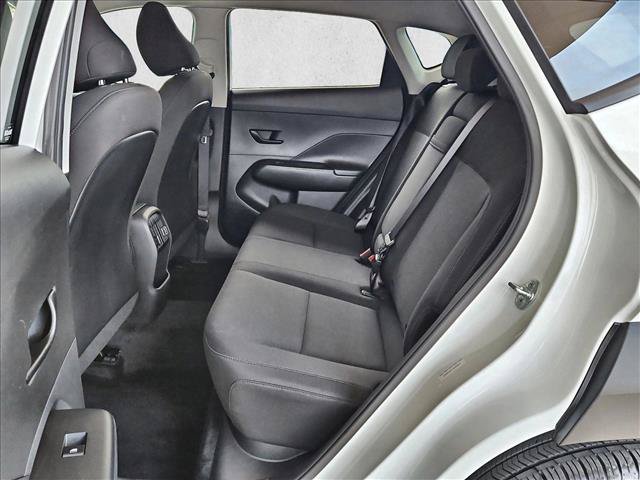 Used 2025 Hyundai Kona SEL FWD image 18