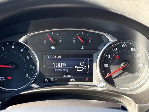 Used 2024 GMC Terrain SLE image 14