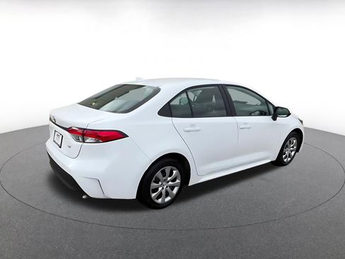 Used 2025 Toyota Corolla LE image 15