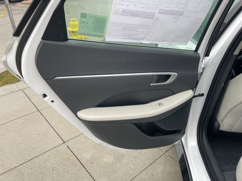 New 2026 Hyundai Sonata SEL FWD image 15